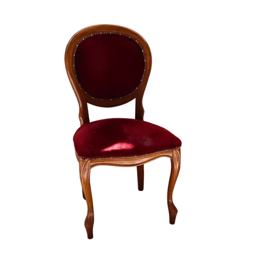 Chaise en velour rouge