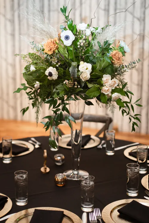 Glass Trumpet Floral Stand