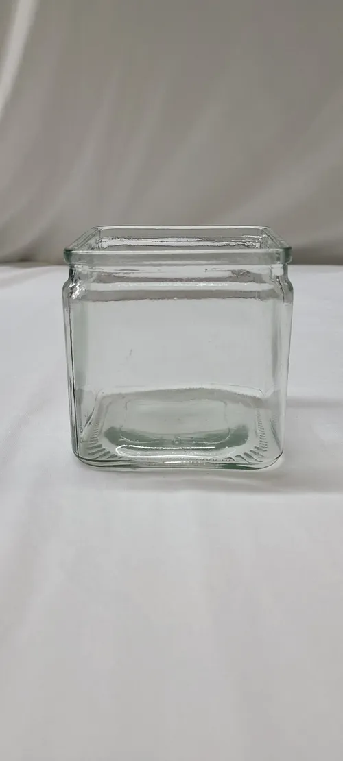 Lipped Clear Square Vase