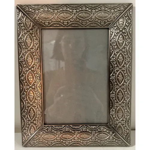 Indented Silver Matte Frame 7