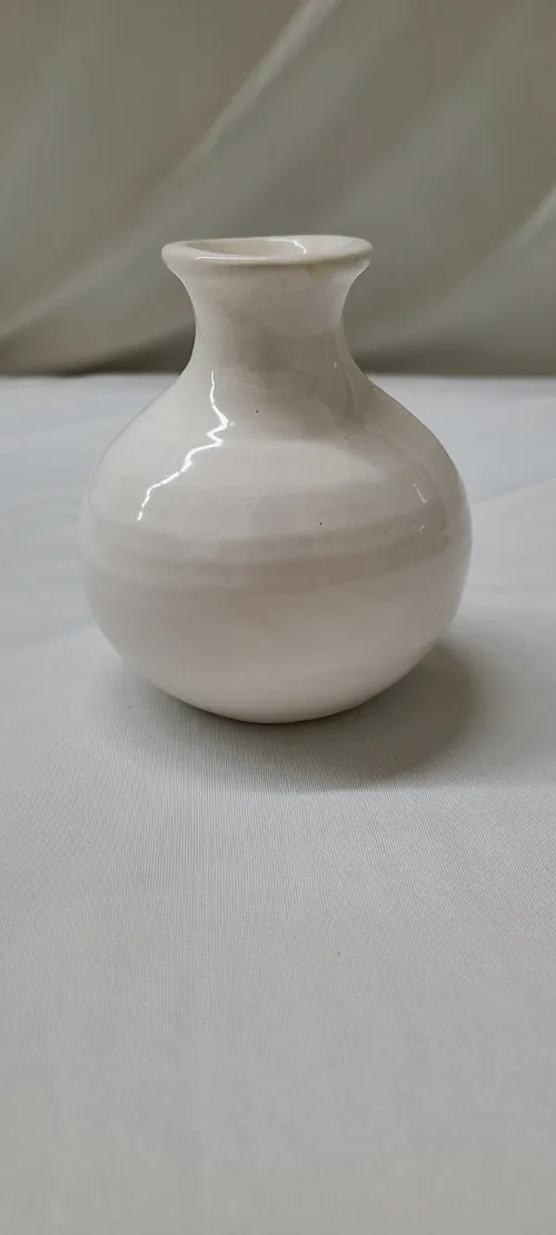 White Round Ceremic Bud Vases