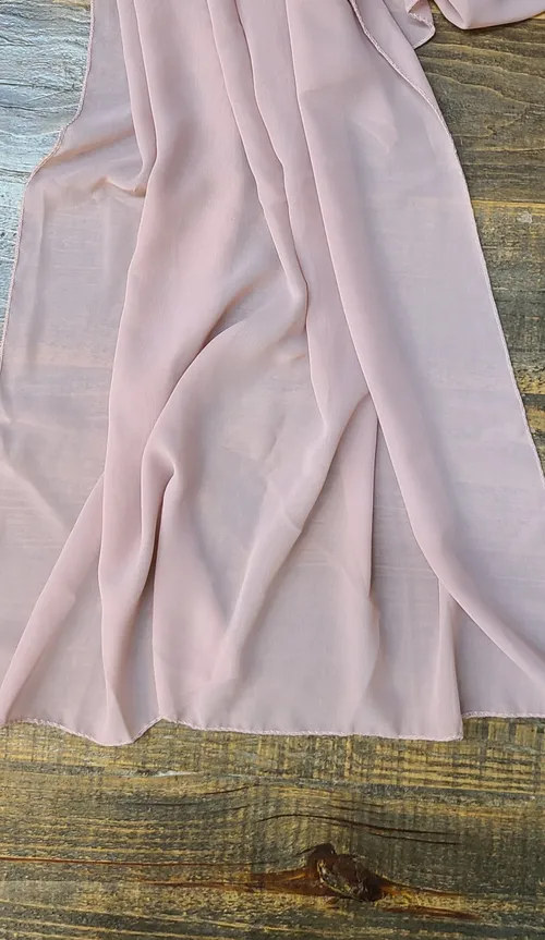 Mauve Chiffon Table Runner