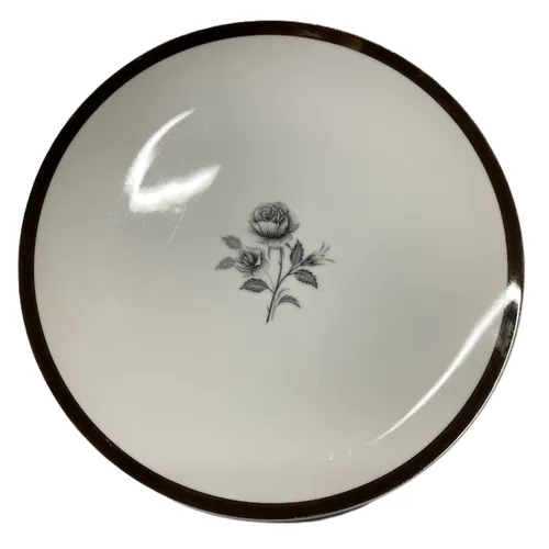 Simple Rose Dinner Plate