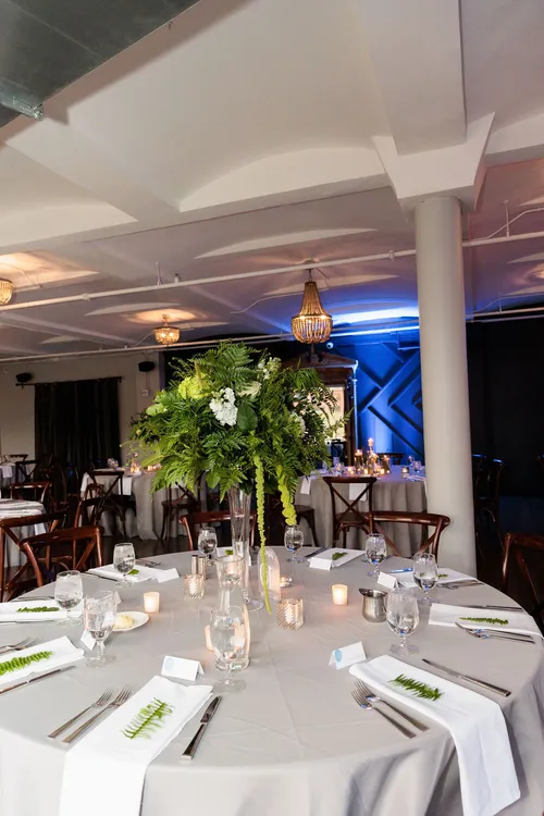 Clear Flared Floral Stand