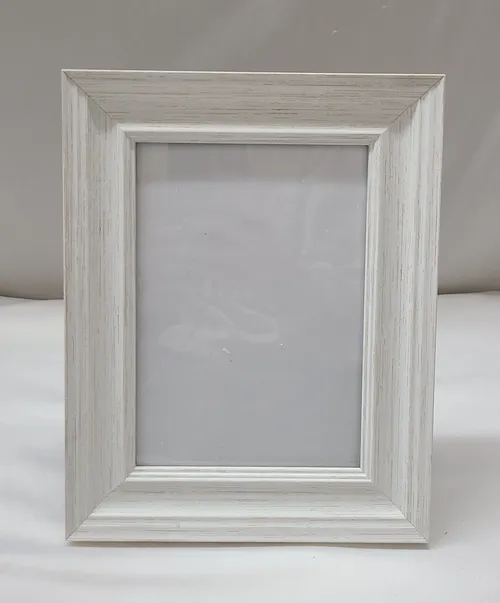 White Washed Frame 7
