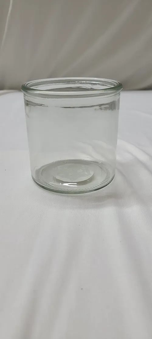 Lipped Medium Cylinder Vase