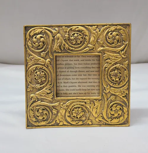 Gold Ornate Square Frame 3