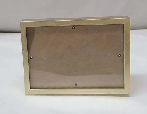 Modern Light Gold Frame 7