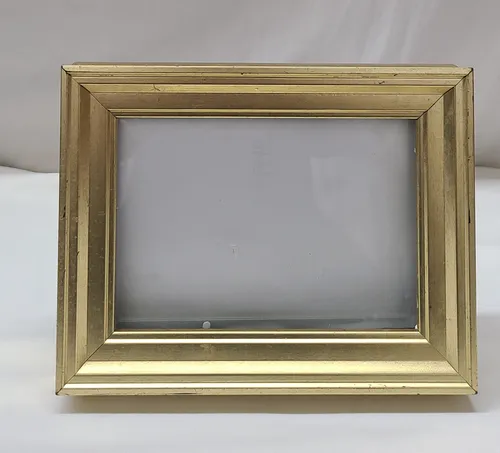 Standard Gold Frame 7