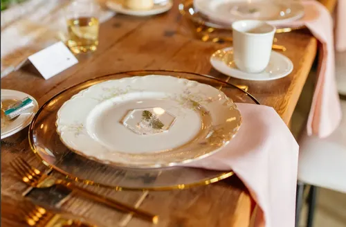 Clear & Gold Charger