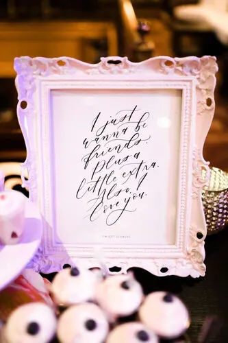 Detailed White Frame 4