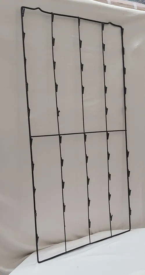 Black Metal Clip Grid