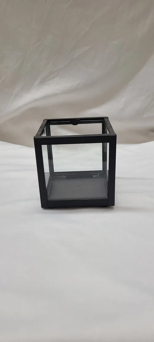 Small Black Frame Square Hurricane