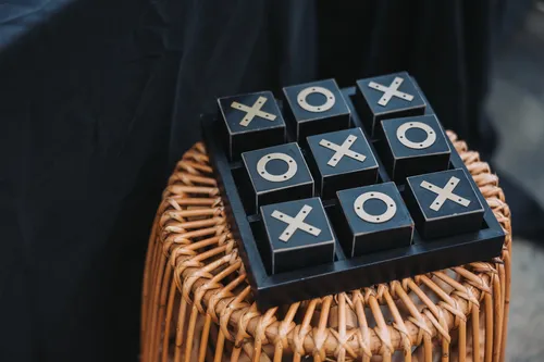 Black & Gold Tic Tac Toe