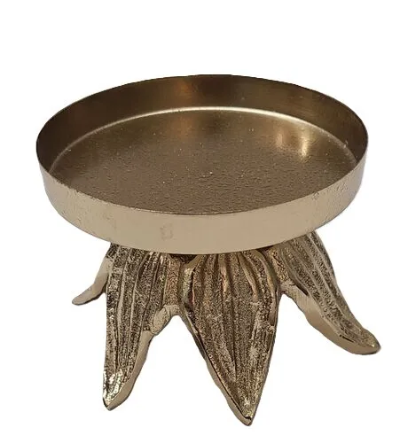Gold Leaf Pillar Holder