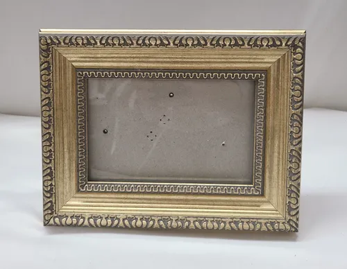 Gold & Gray Frame 4