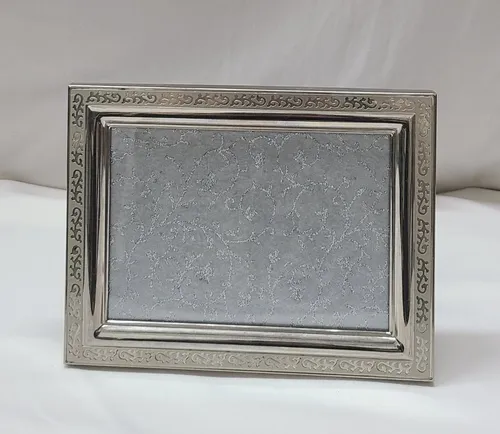 Silver Vine Frame 7