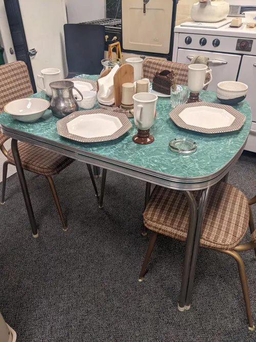Table Vintage Green 50s