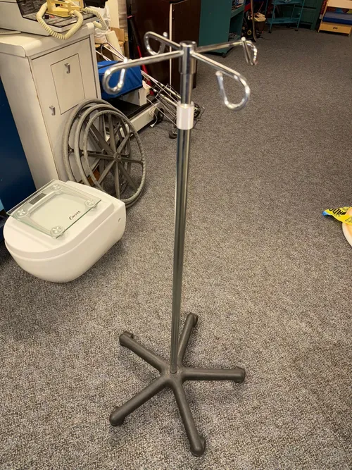 Portable IV Pole