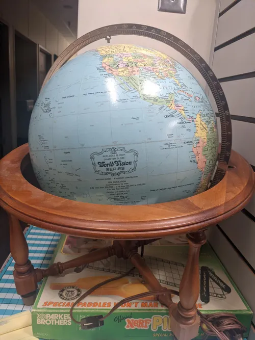 globe wooden stand