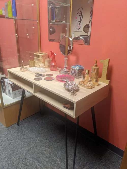 Desk Modern Tan Salon