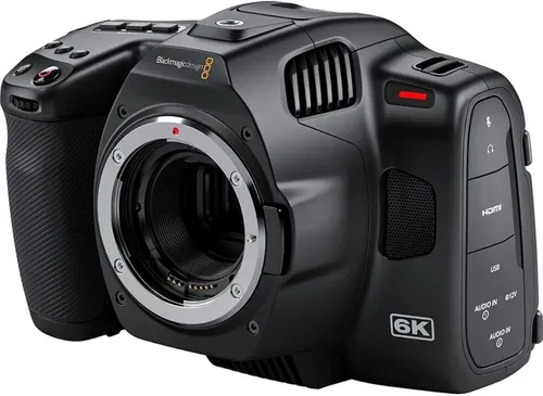 Blackmagic Pocket Cinema Camera 6K Pro attacco EF