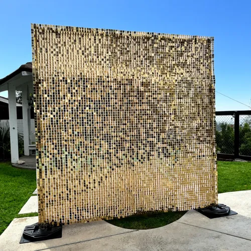 8x8 Gold Shimmer Wall