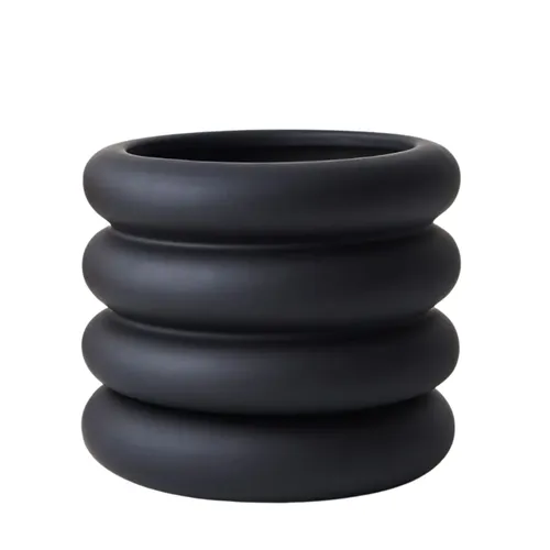 Danica w/saucer black pot