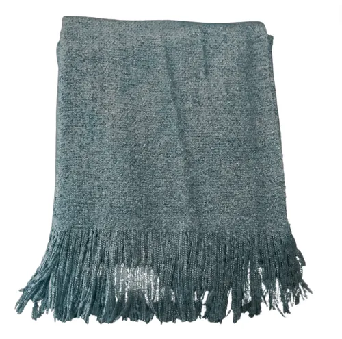 Blue fringe edge fluffy throw