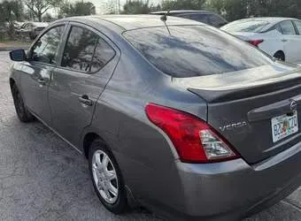 Nissan Versa 2019 