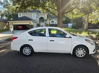Nissan Versa 2016