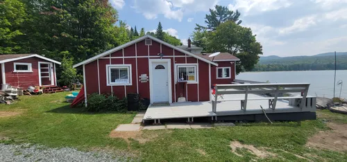 2 Bedroom Rustic Cottage