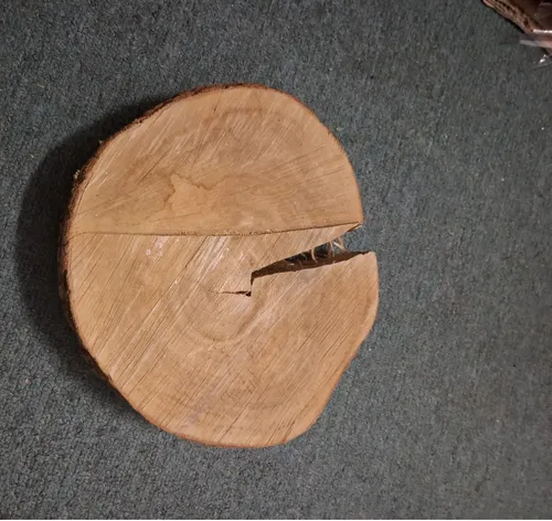 Rustic Wooden Round Logs - Medium (approximately 25cm)