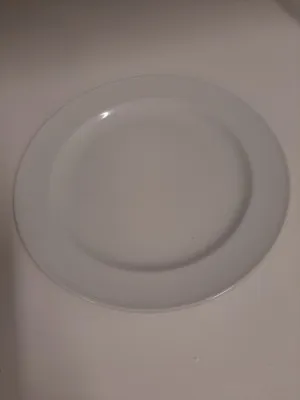 Dinner Plate 27cm Premier (must be returned rinsed)