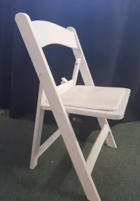 Kids White Folding Chair ( must be returned clean)
