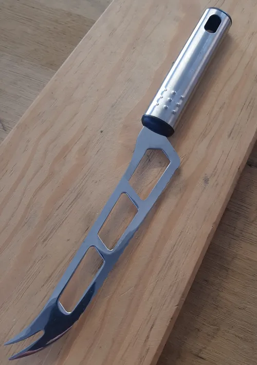 Cheese Knife 250mm (must be returned rinsed)