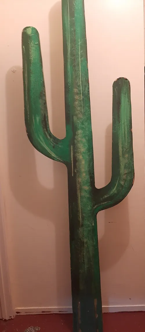 Cactus Prop Free Standing