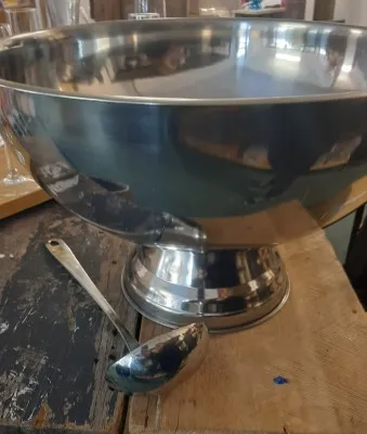 Punch Bowl (must be returned rinsed)