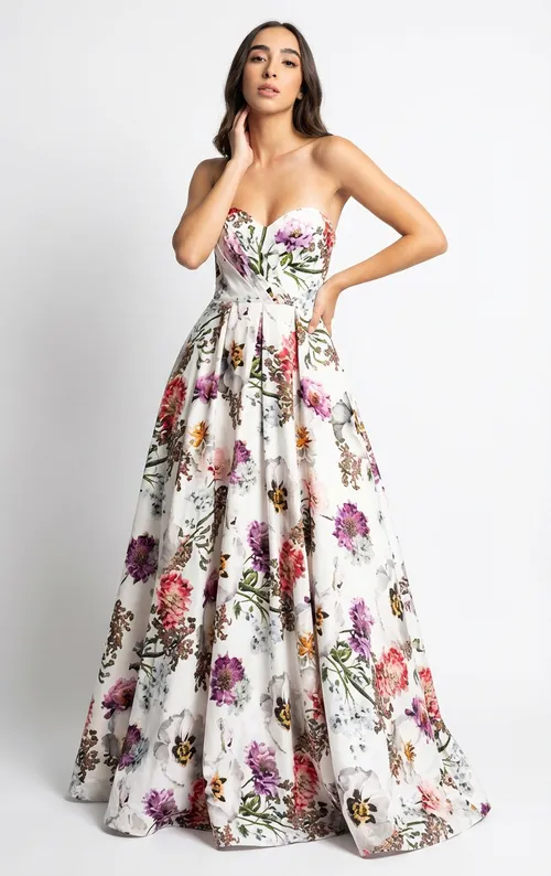 A416 Vestido Eslovaquia 