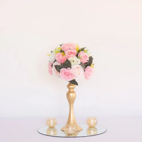 Centro de mesa arreglo floral rosa de seda baja