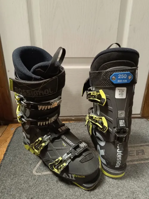 Síbakancs (2175) 25.0 / 39 298mm Rossignol All Track