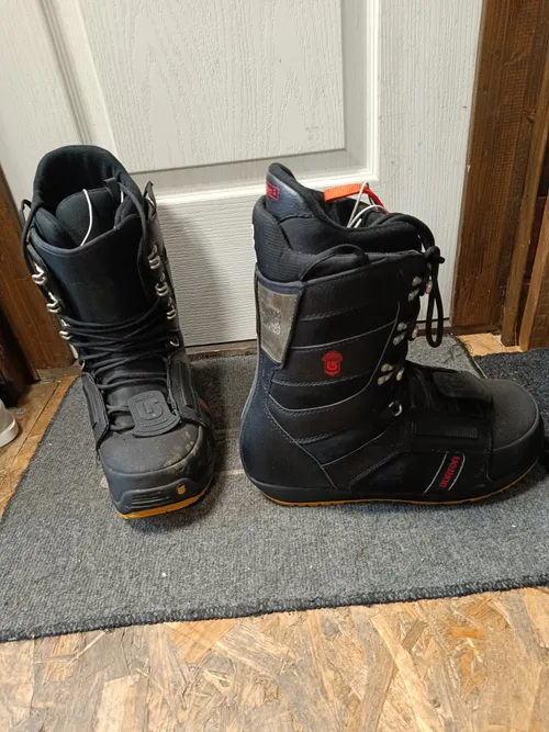 Snowboard bakancs (2464) 300 Burton
