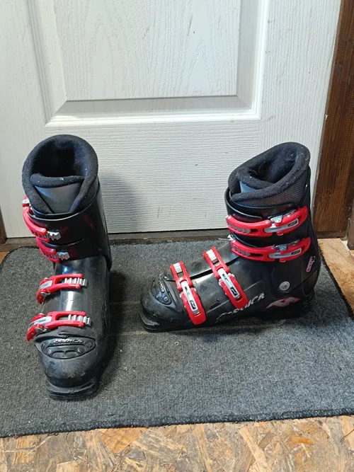 Sjbakancs (2296) 25.5 / 40 296mm Nordica fekete