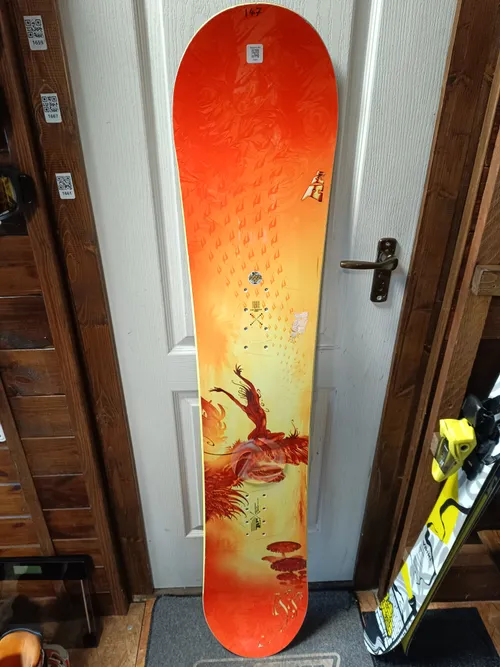 Snowboard (2341) 147 Apo 