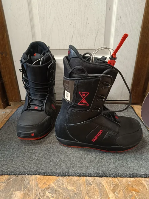 Snowboard bakancs (3027) 275 Burton