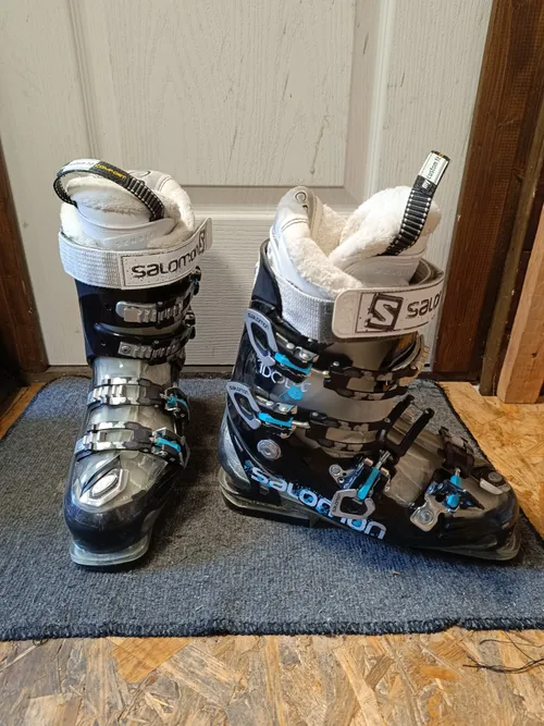 Síbakancs (2312) 26.0 / 40.0 307 mm Salomon Idol75