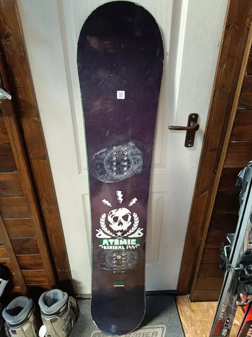 Snowboard (2113) 144 Atomic Revival
