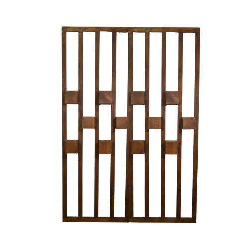 WOODEN PLANTER WALL/BACKDROP - BROWN 8ft x 6ft 