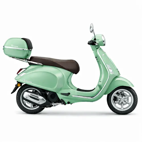 Vespa Primavera 125cc, model 2025, with trunk.