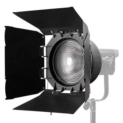 707. Nanlite FL-20 Fresnel Lens with Barndoors